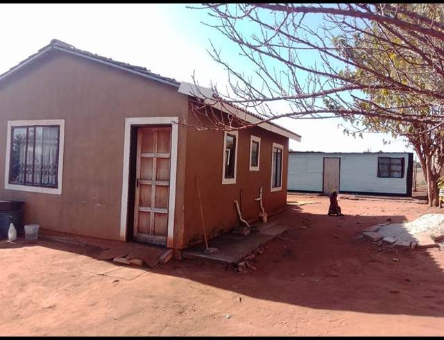 2 BEDROOM HOUSE FOR SALE IN SOSHANGUVE SOUTH